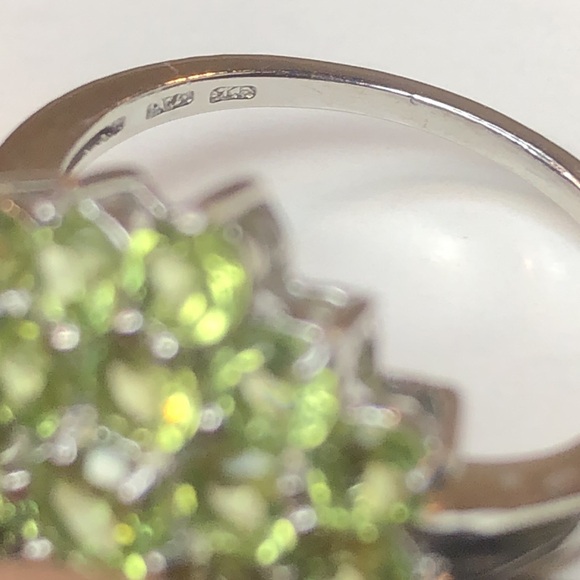 Peridot Cluster Ring Sterling Silver Single Band Ring Sz 6-3/4 - Picture 12 of 17